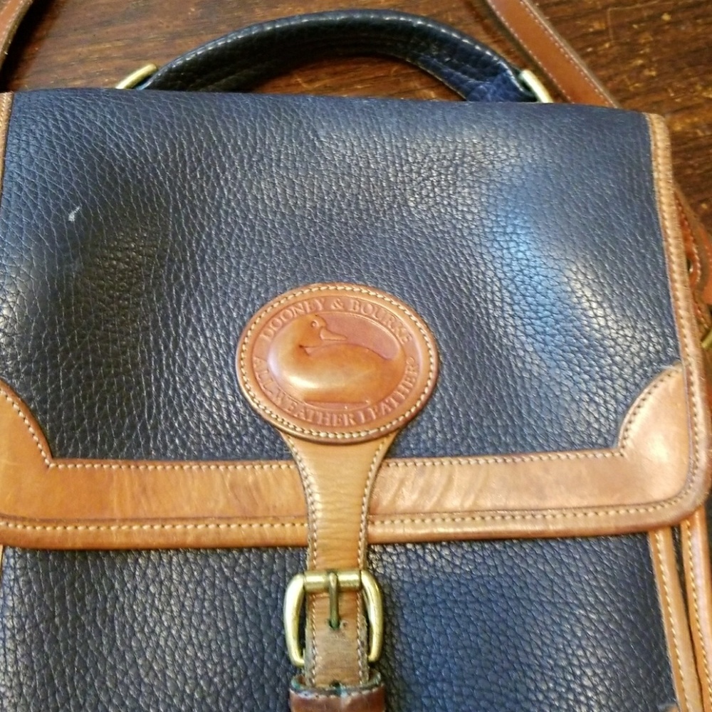 Dooney Shoulder/Crossbody Adjustable - image 6